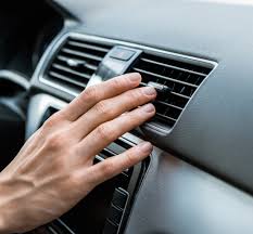 Light Vehicle Air Con Service